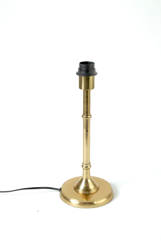 Minimalistic Cast Lamp