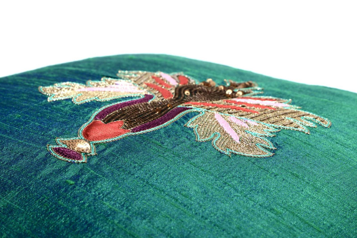 Lal Gamla - in Emerald