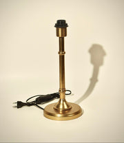 Minimalistic Cast Lamp
